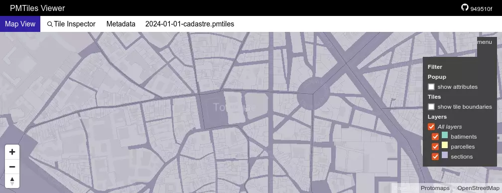 Capture d'écran de PMTiles Viewer avec une carte chargée